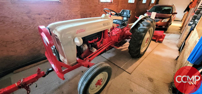 Tractor Ford 660