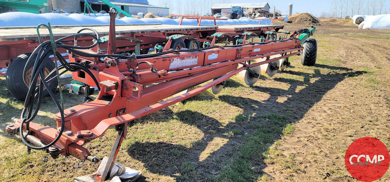 Load image into Gallery viewer, Plow Kverneland BB115 HD | 6-row
