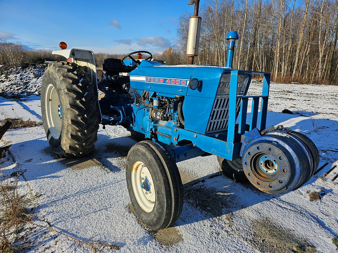 Tractor Ford model 4000