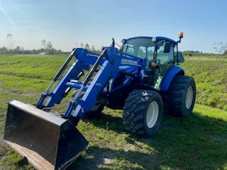 Load image into Gallery viewer, Tractor New Holland T4-75 with loader
