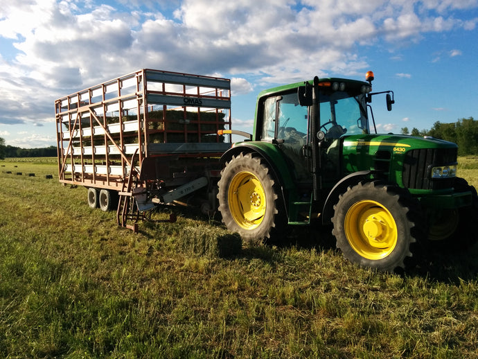 Self-loading hay wagon brend OMAS