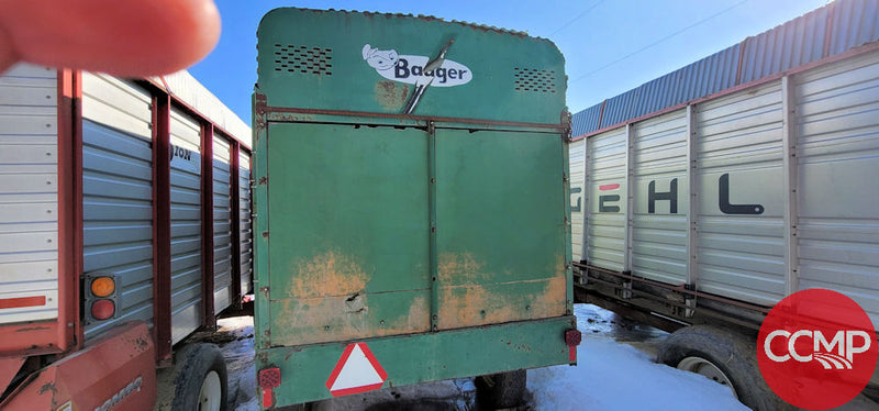 Load image into Gallery viewer, Forage Box Badger with Dion unloading unit | Panel to change
